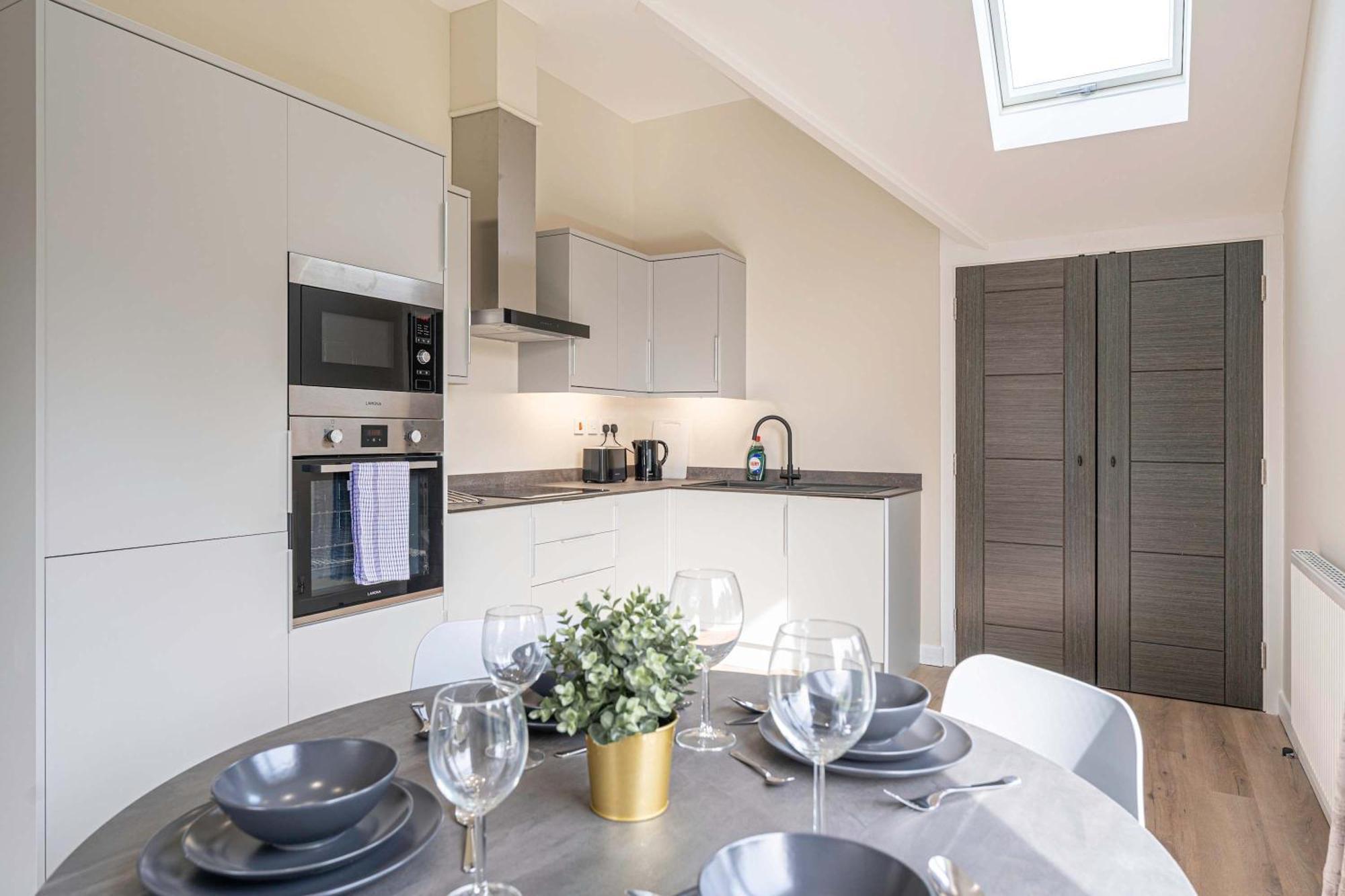 Stylish 2 Bedroom Apartments In Derby Exteriör bild