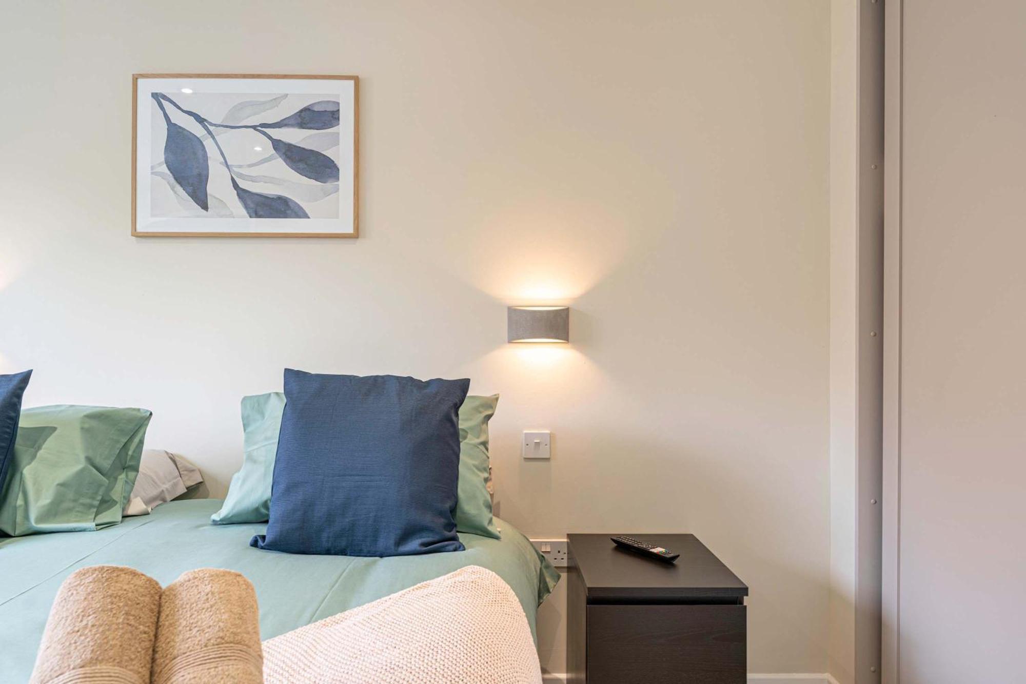 Stylish 2 Bedroom Apartments In Derby Exteriör bild